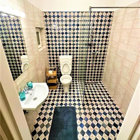 Travelers Award Winning Place In The Heart Of Kamilla * 부다페스트